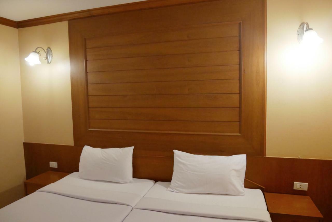 Baan Jpn Hotel HHQ Exterior foto