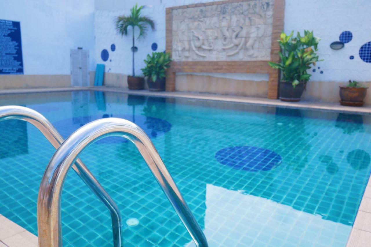 Baan Jpn Hotel HHQ Exterior foto